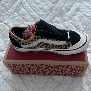 BNNW Vans Mini Leopard Print 🐆